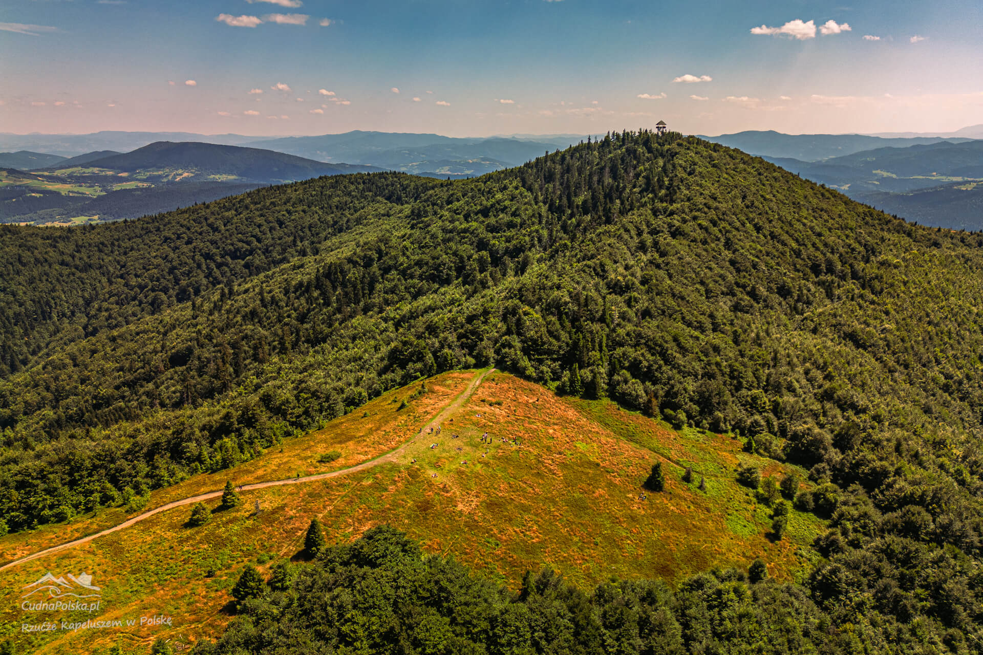 You are currently viewing Mogielica – 1170 m n.p.m. najwyższy szczyt Beskidu Wyspowego